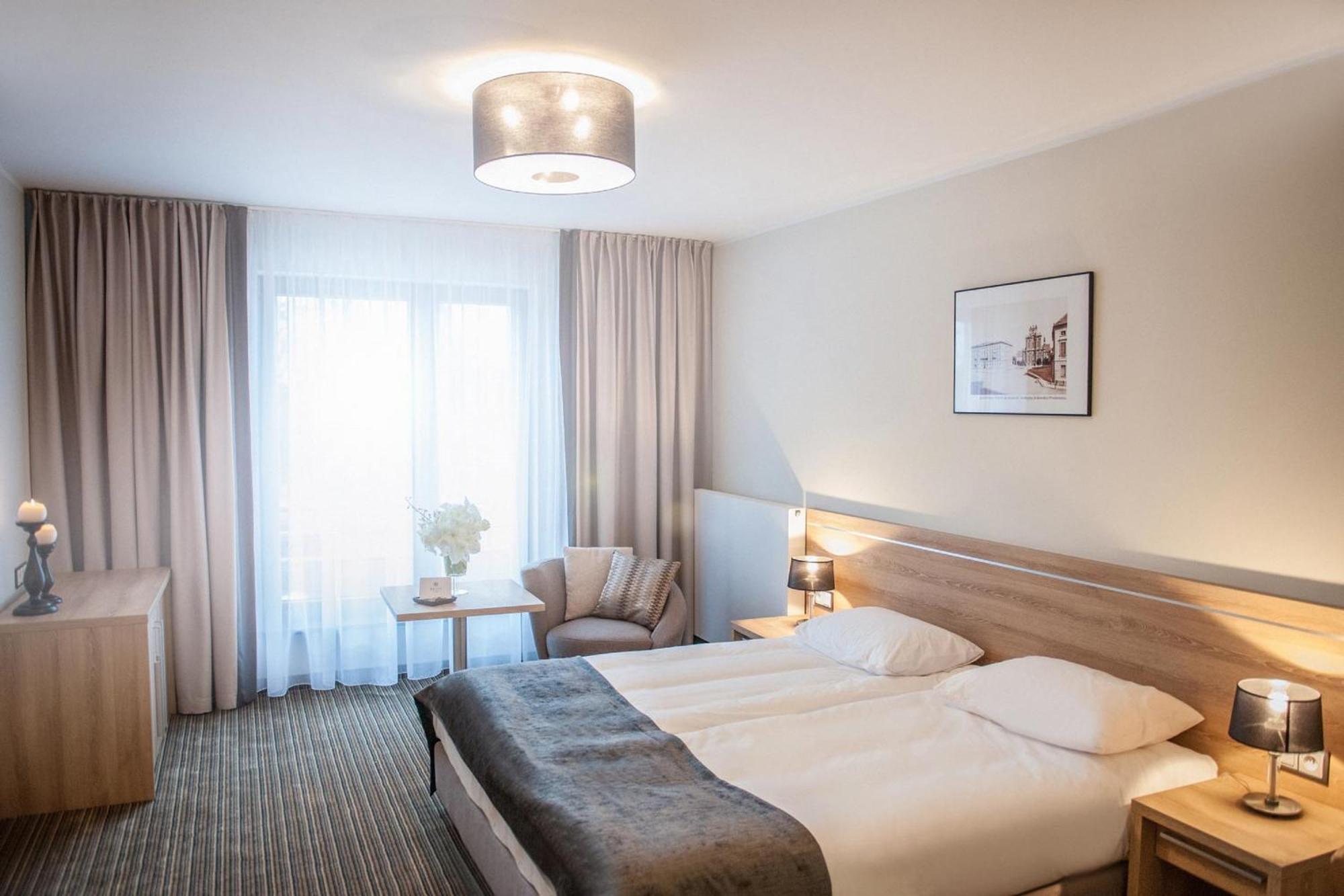 Mercure Wiazowna Brant Room photo